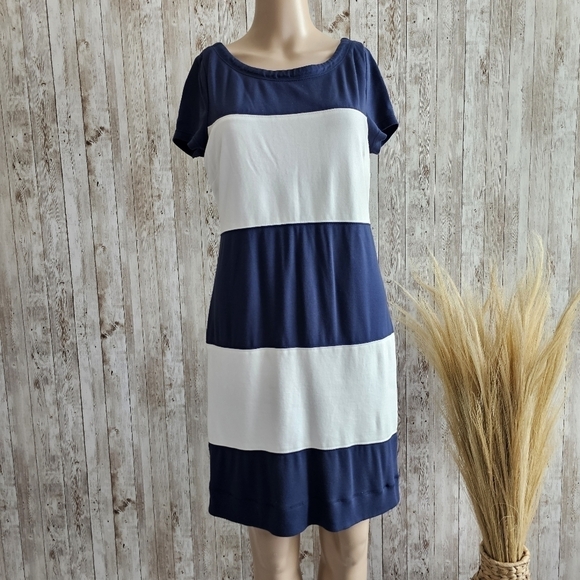 Women's Banana Republic Blue Striped Dress 2P - Picture 1 of 6